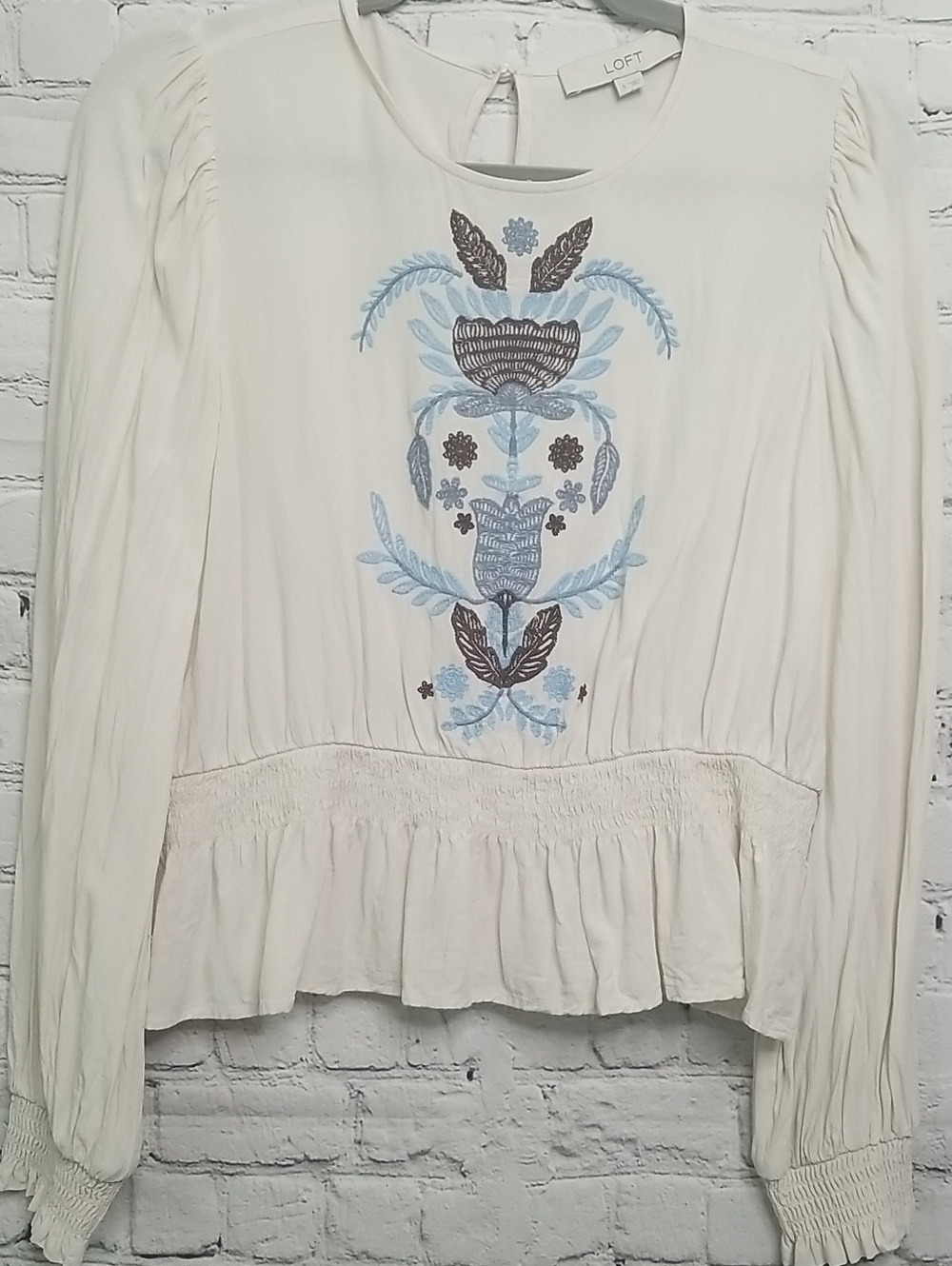 LOFT Womens Off White Top Size Small Embroidery Ruffles